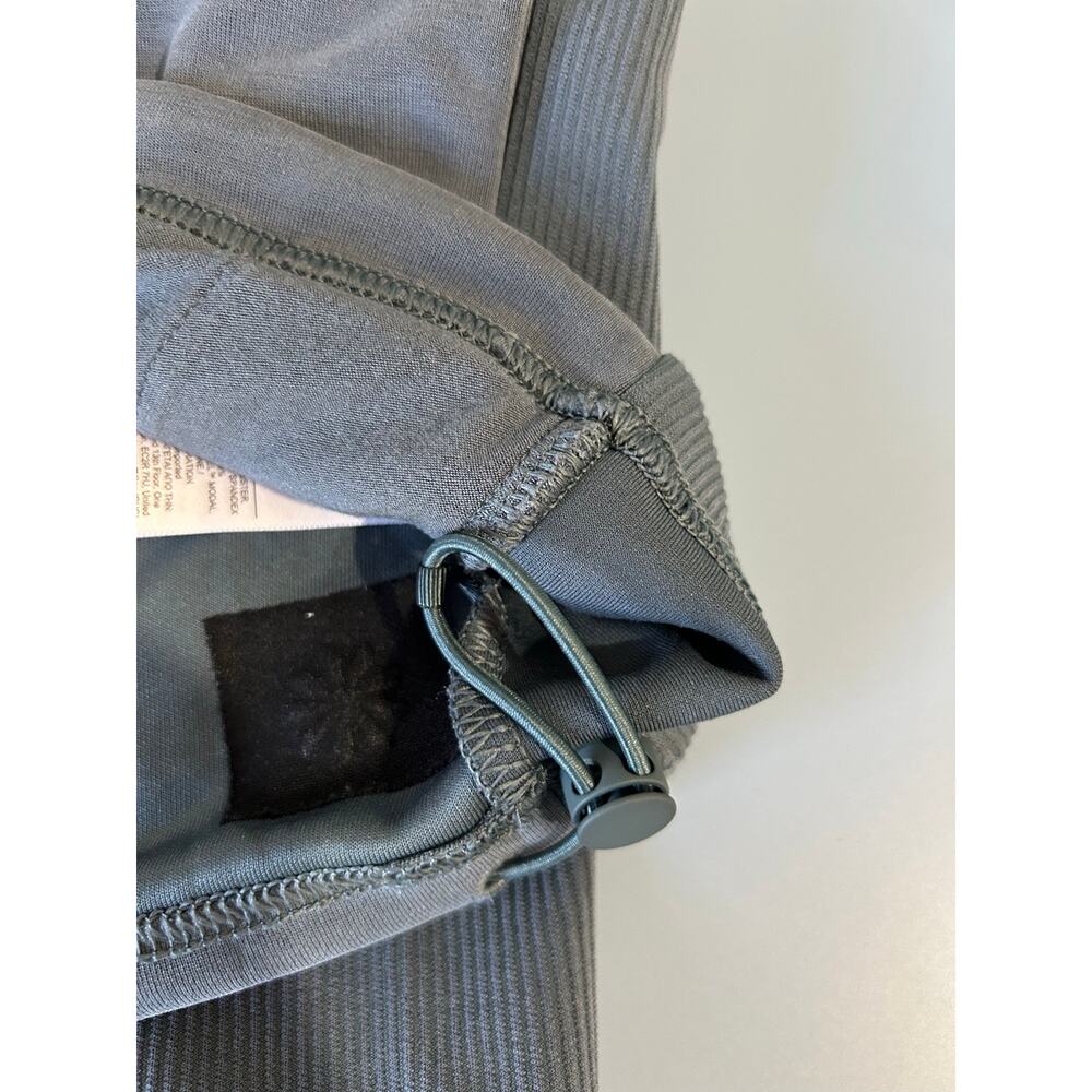 Athleta blue quarter zip sweatshirt womens M pockets super soft *small stain* - Picture 8 of 10